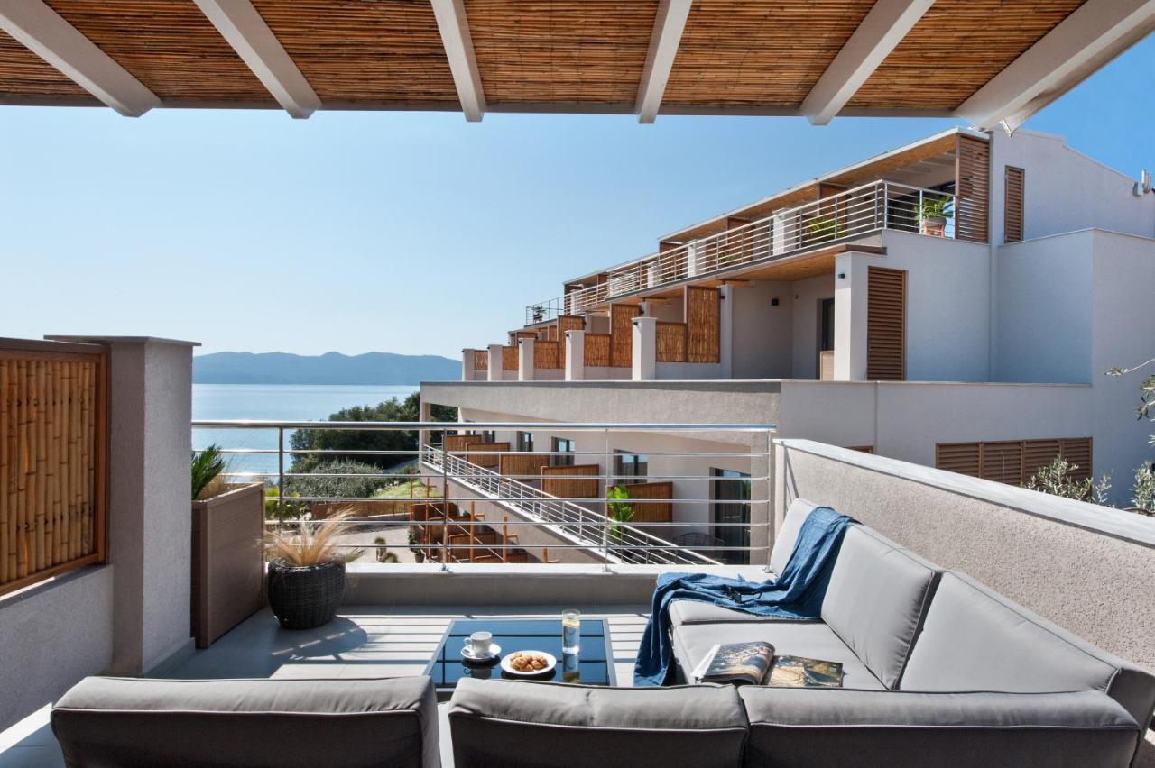 Del Mare Suites Глифа Экстерьер фото